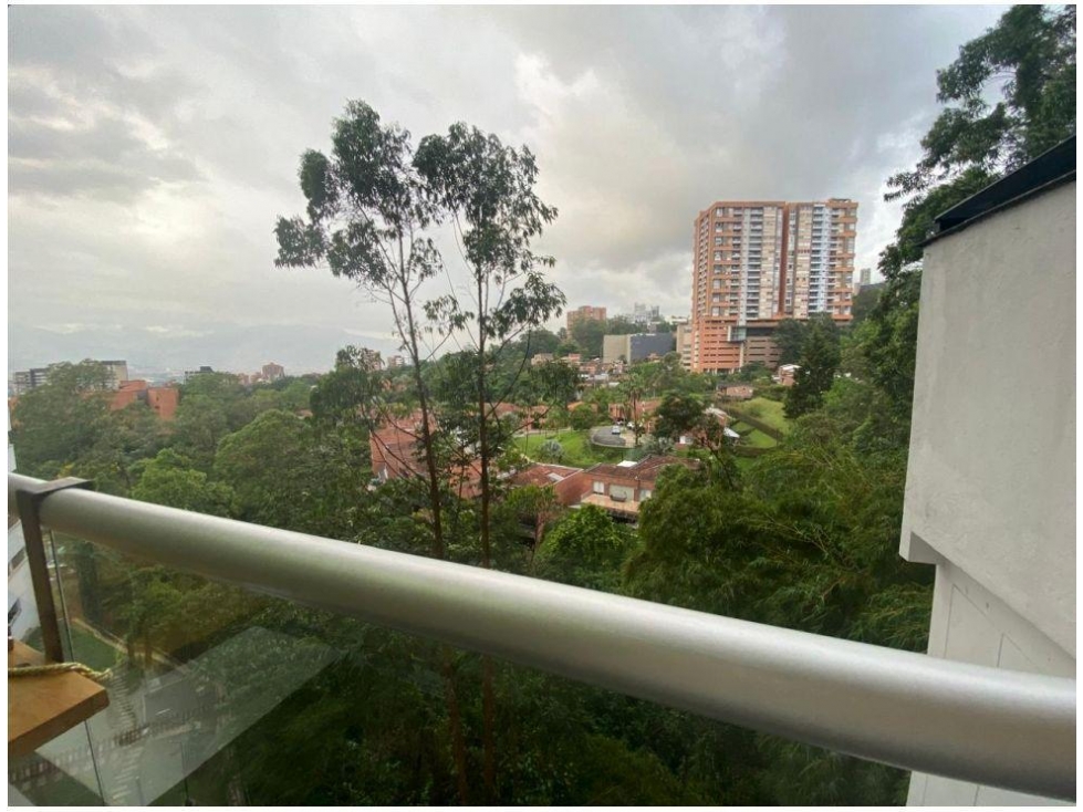 Apartamento en venta en Loma Del Esmeraldal, Envigado · foto 7 de 13
