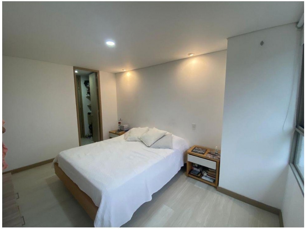 Apartamento en venta en Loma Del Esmeraldal, Envigado · foto 11 de 13