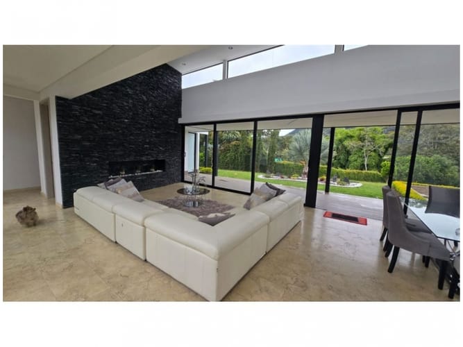 Casa de 4 alcobas en venta en El Carmen De Viboral, El Carmen de Viboral · foto 16 de 24