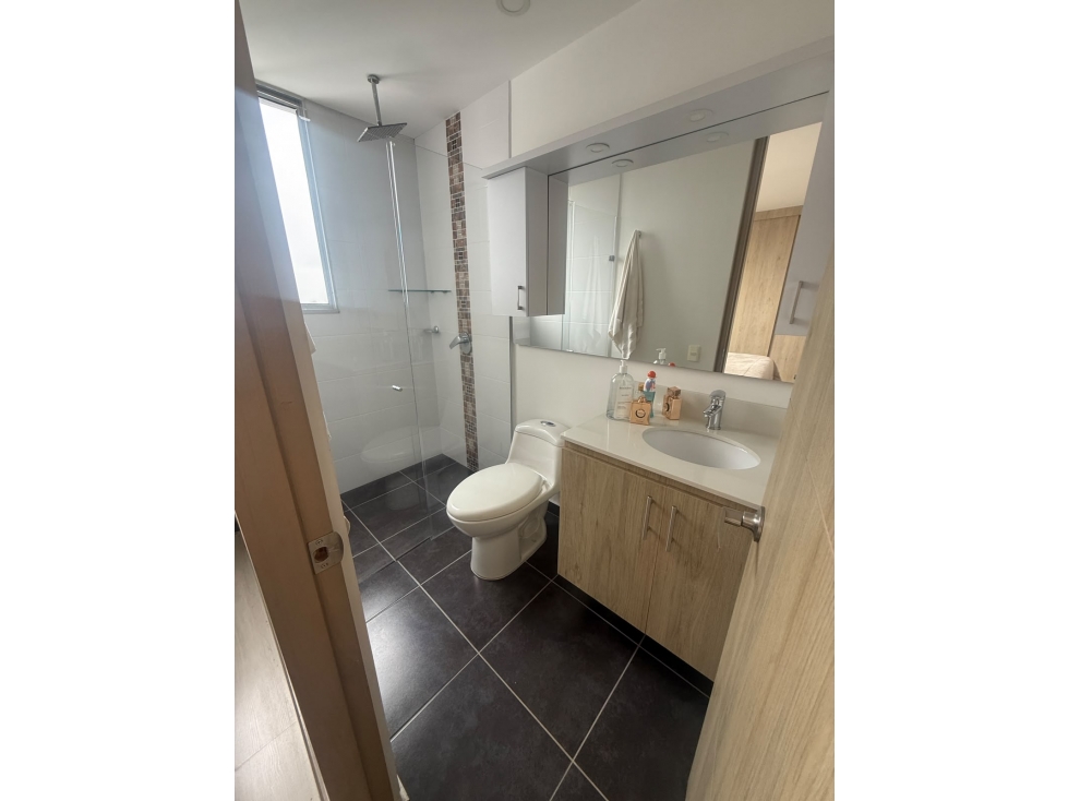 Apartamento en venta en Loma Del Esmeraldal, Envigado · foto 3 de 24