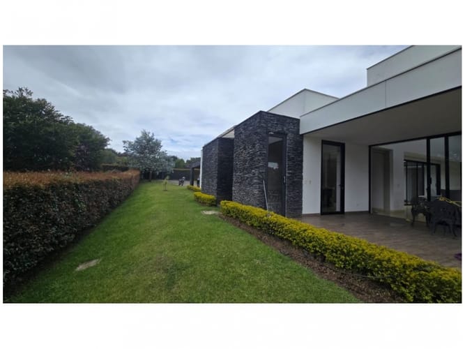 Casa de 4 alcobas en venta en El Carmen De Viboral, El Carmen de Viboral · foto 21 de 24