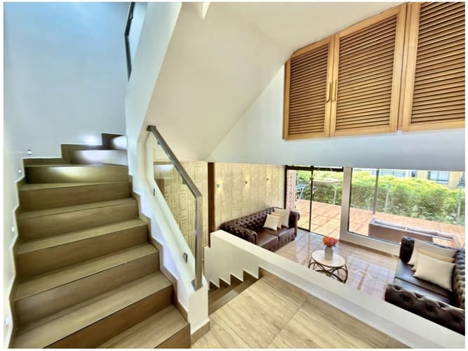 Casa de 4 alcobas en venta en Los Naranjos, Medellín, 240 m² · foto 10 de 22
