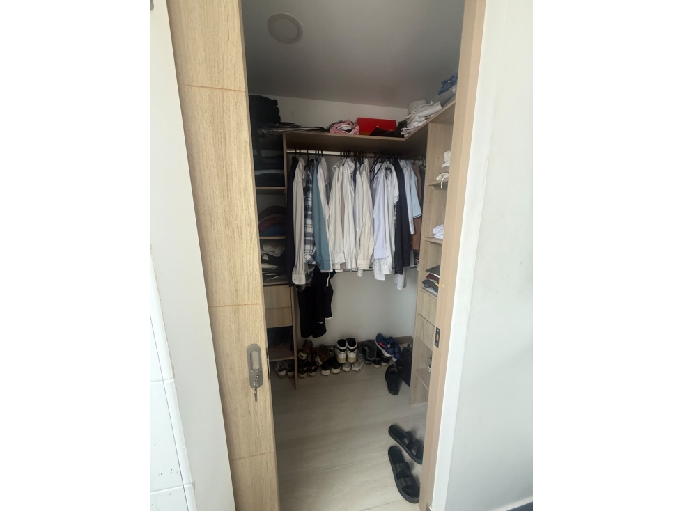 Apartamento en venta en Loma Del Esmeraldal, Envigado · foto 6 de 24