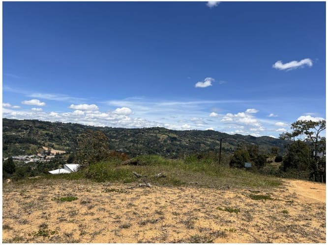 Lote en venta en Monta�Ez, Guarne, 3800 m² · foto 6 de 7