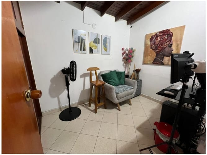 Casa de 4 alcobas en venta en Estadio, Medellín, 137 m² · foto 6 de 11