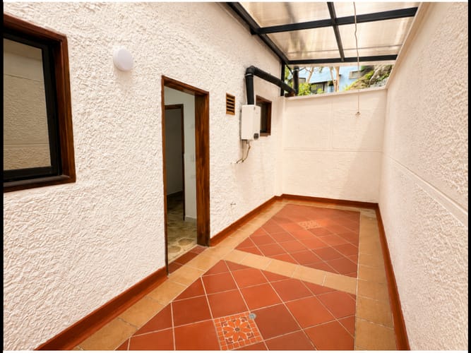 Casa de 4 alcobas en venta en El Poblado, Medellín, 312 m² · foto 7 de 14