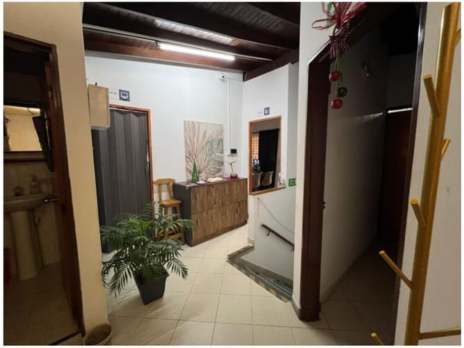 Casa de 4 alcobas en venta en Estadio, Medellín, 137 m² · foto 8 de 11