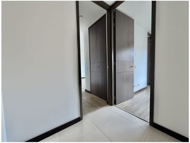 Apartamento de 3 alcobas en venta en El Poblado, Medellín, 138 m² · foto 8 de 18