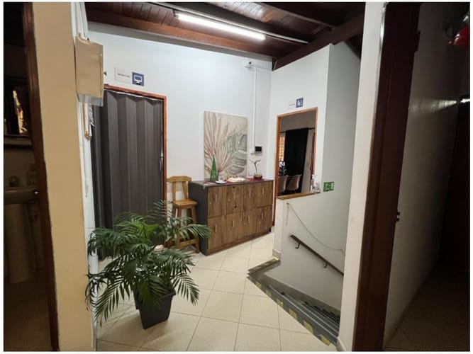 Casa de 4 alcobas en venta en Estadio, Medellín, 137 m² · foto 10 de 11
