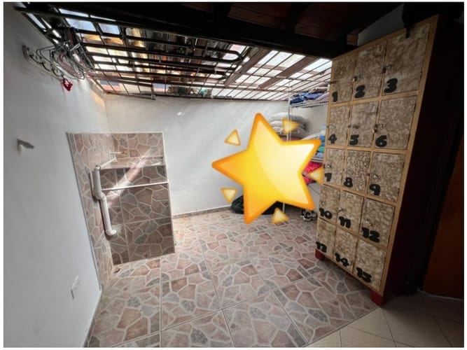Casa de 4 alcobas en venta en Estadio, Medellín, 137 m² · foto 11 de 11