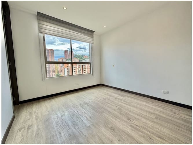 Apartamento de 3 alcobas en venta en El Poblado, Medellín, 138 m² · foto 12 de 18