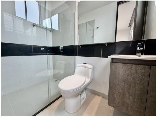 Apartamento de 3 alcobas en venta en El Poblado, Medellín, 138 m² · foto 14 de 18