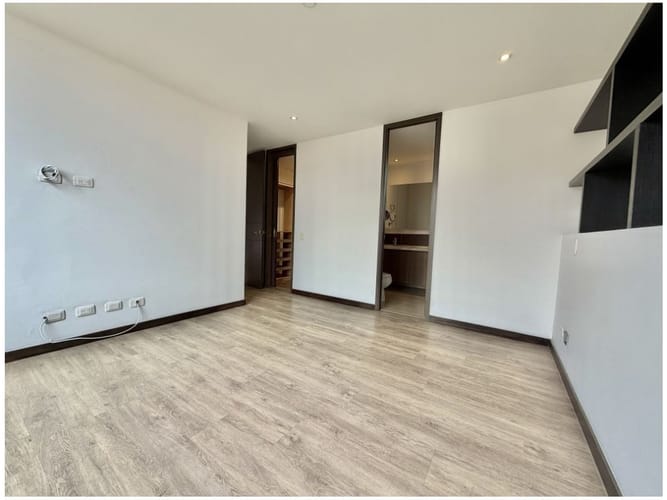 Apartamento de 3 alcobas en venta en El Poblado, Medellín, 138 m² · foto 16 de 18
