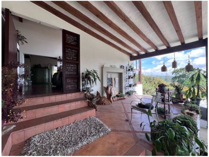 Casa de 4 alcobas en venta en Llano Grande, Rionegro, 377 m² · foto 3 de 24