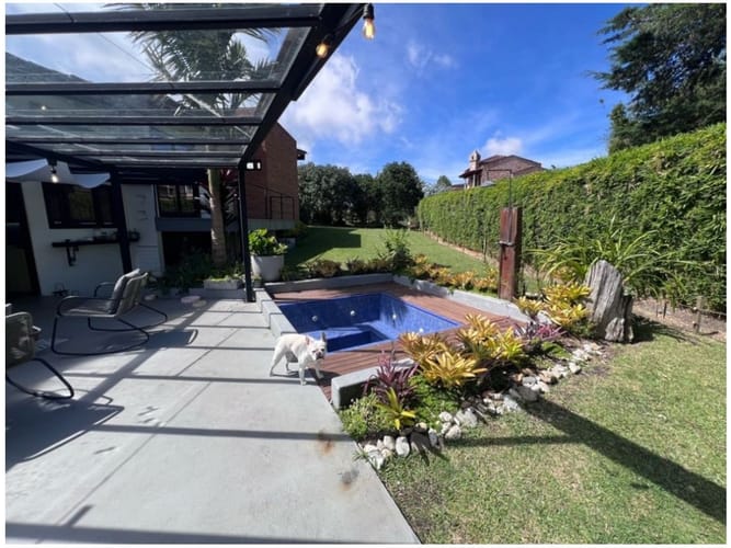 Casa de 4 alcobas en venta en Llano Grande, Rionegro, 377 m² · foto 13 de 24