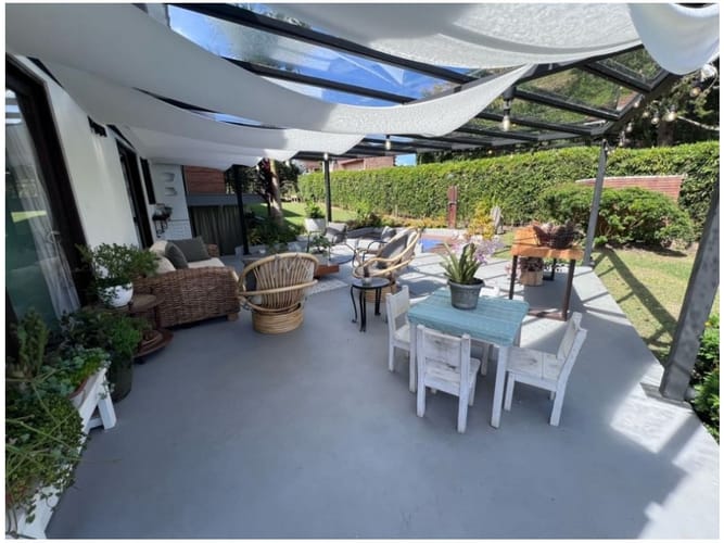 Casa de 4 alcobas en venta en Llano Grande, Rionegro, 377 m² · foto 16 de 24