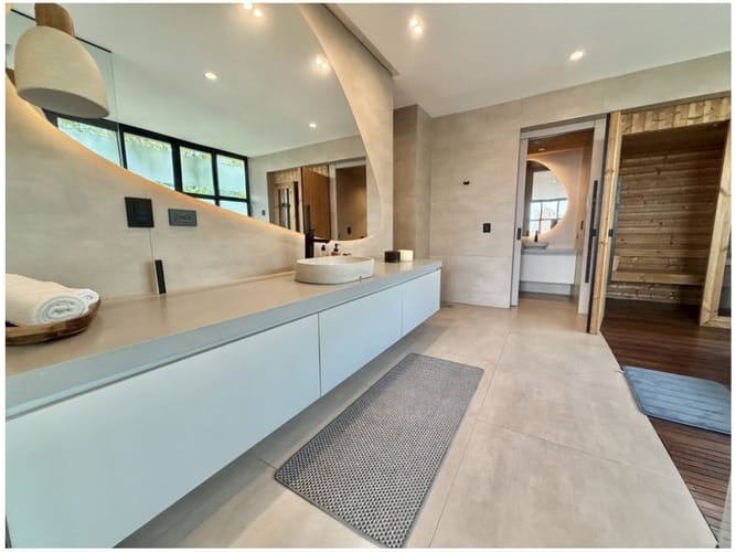 Apartamento de 2 alcobas en venta en El Poblado, Medellín, 345 m² · foto 17 de 24