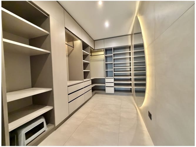 Apartamento de 2 alcobas en venta en El Poblado, Medellín, 345 m² · foto 20 de 24