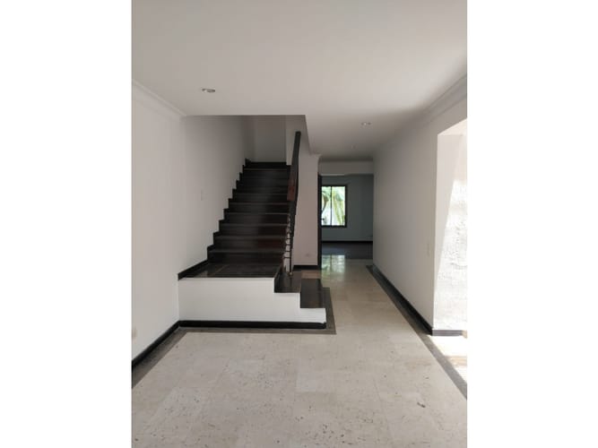 Casa de 4 alcobas en venta en El Poblado, Medellín, 276 m² · foto 8 de 17