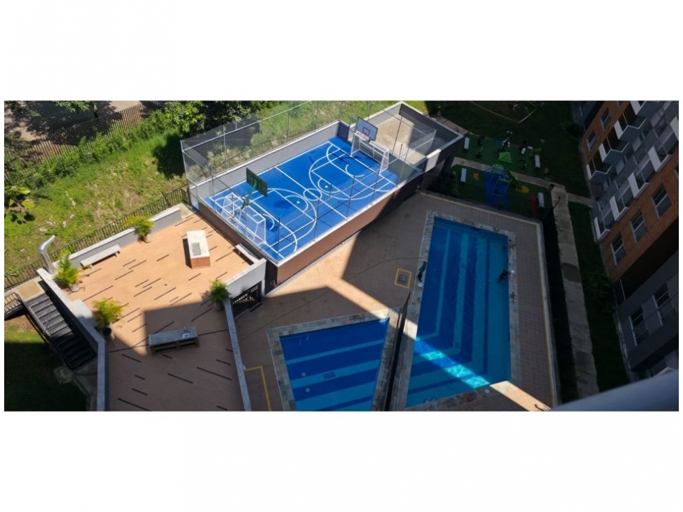 Apartamento en venta en Los Almendros, Medellín · foto 2 de 5