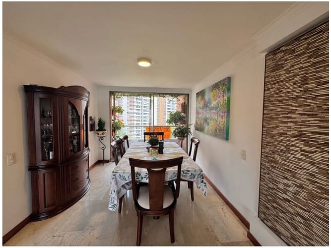 Apartamento de 3 alcobas en venta en Los Balsos, Medellín, 174 m² · foto 5 de 12