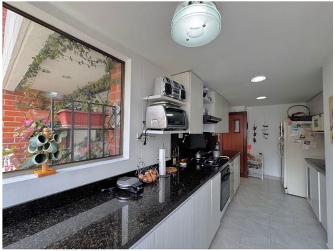 Apartamento de 3 alcobas en venta en Los Balsos, Medellín, 174 m² · foto 7 de 12