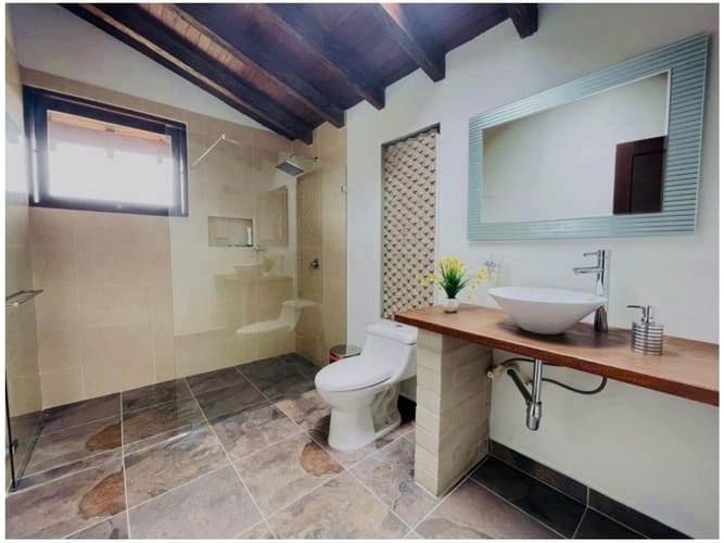 Casa de 3 alcobas en venta en La Ceja · foto 18 de 24