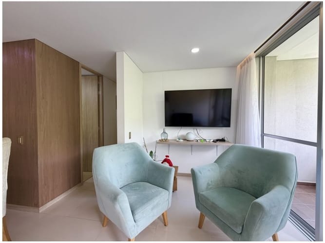Apartamento de 3 alcobas en venta en El Chingui, Envigado, 93 m² · foto 3 de 8