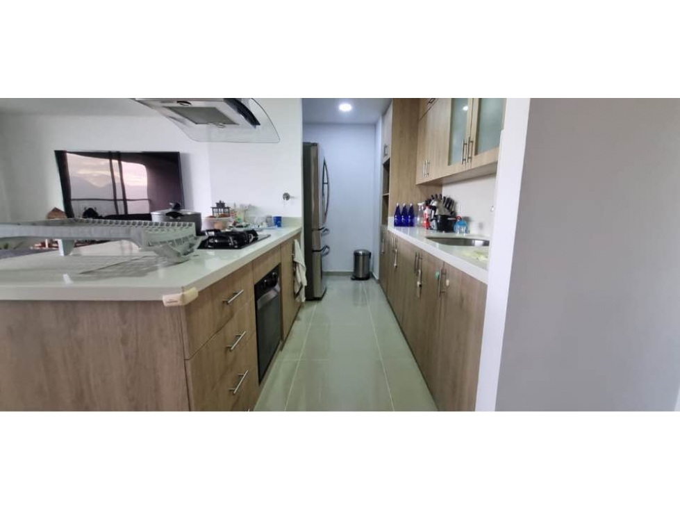 Apartamento en venta en Loma Del Esmeraldal, Envigado · foto 3 de 5