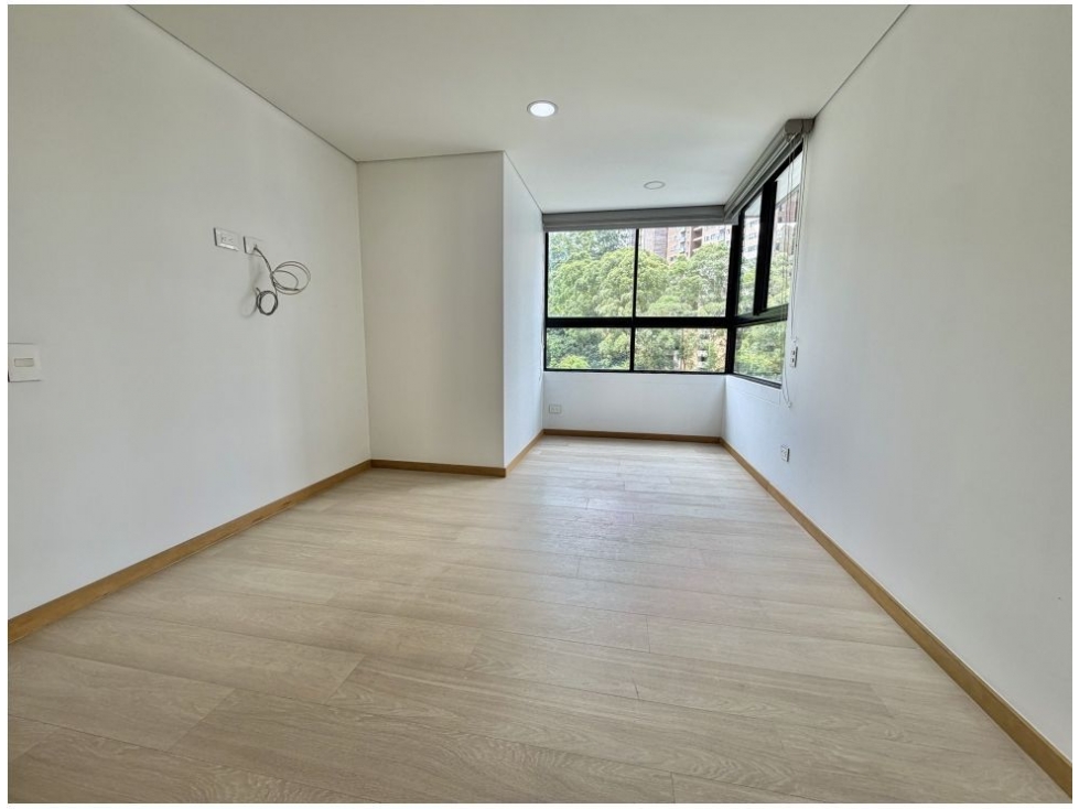 Apartamento en venta en El Poblado, Medellín · foto 7 de 13