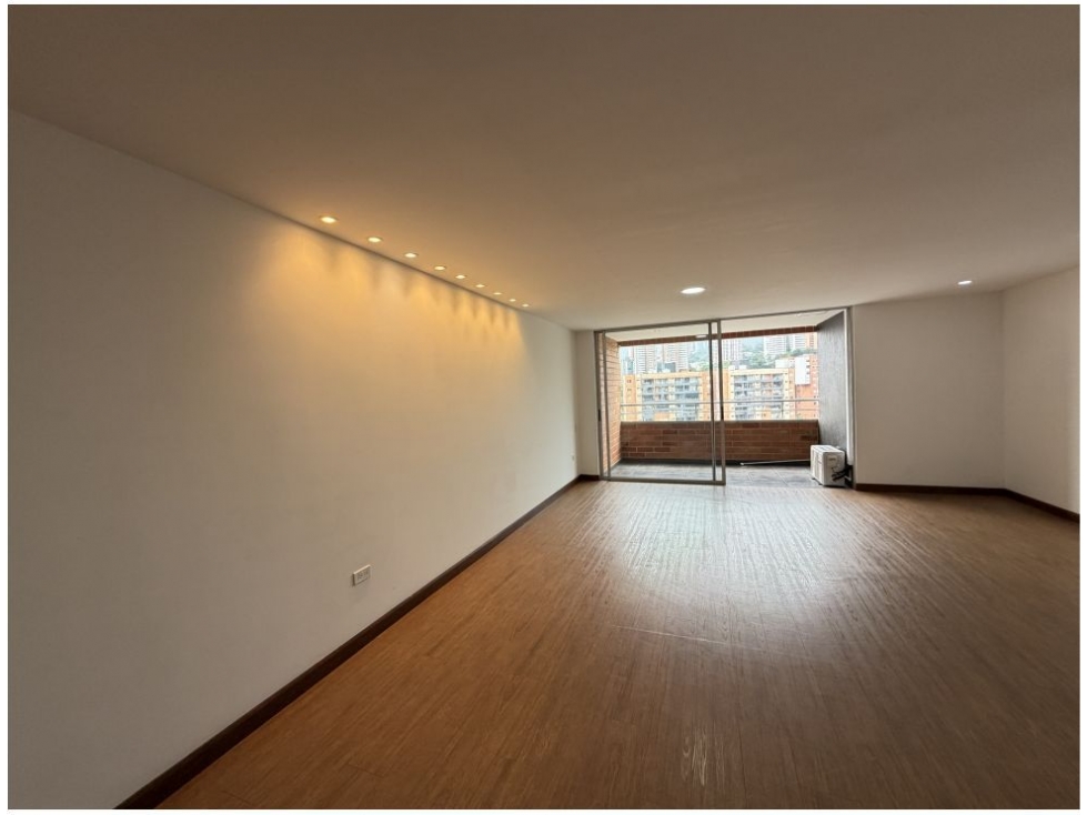 Apartamento en venta en Cumbres, Envigado · foto 11 de 20