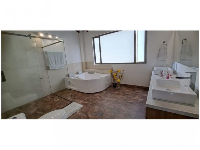 Casa de 4 alcobas en venta en Santa Elena, El Retiro, 270 m² · foto 13 de 15