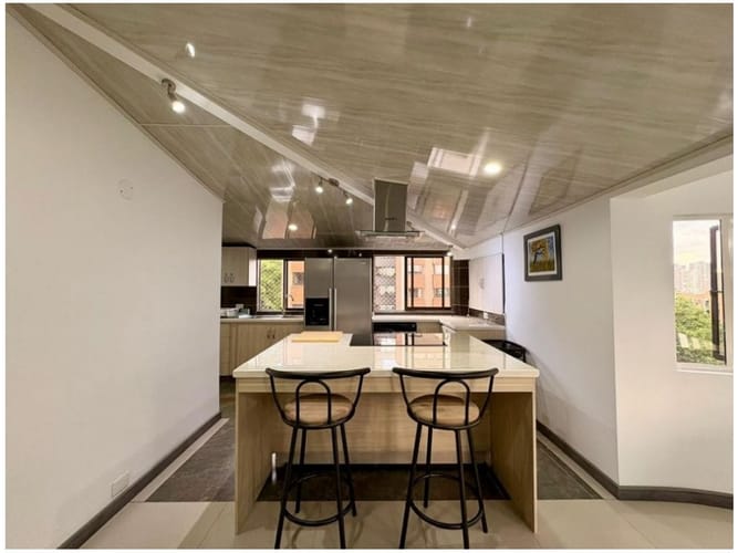 Apartamento de 3 alcobas en venta en Las Lomas, Medellín, 126 m² · foto 8 de 24