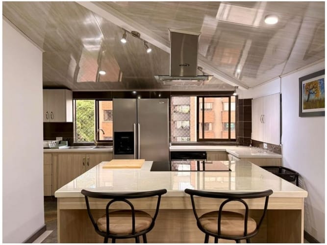 Apartamento de 3 alcobas en venta en Las Lomas, Medellín, 126 m² · foto 9 de 24
