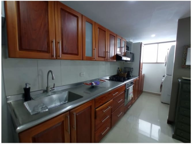 Apartamento de 3 alcobas en venta en El Poblado, Medellín, 88 m² · foto 9 de 19