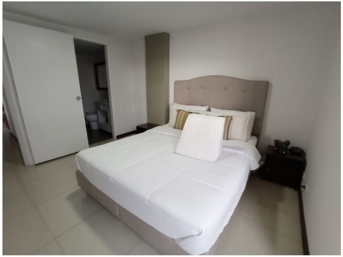 Apartamento de 3 alcobas en venta en El Poblado, Medellín, 88 m² · foto 10 de 19