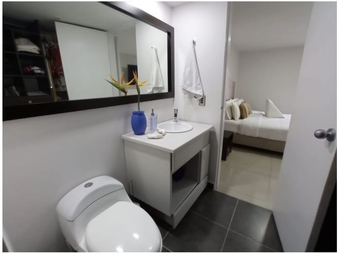 Apartamento de 3 alcobas en venta en El Poblado, Medellín, 88 m² · foto 17 de 19