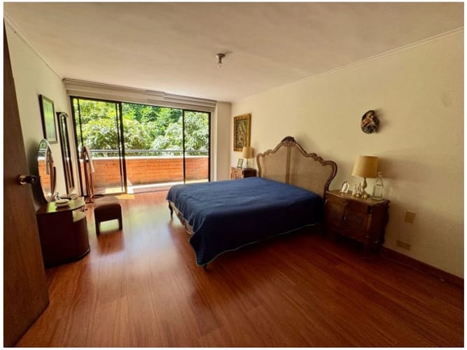 Apartamento de 3 alcobas en venta en El Poblado, Medellín, 142 m² · foto 18 de 24