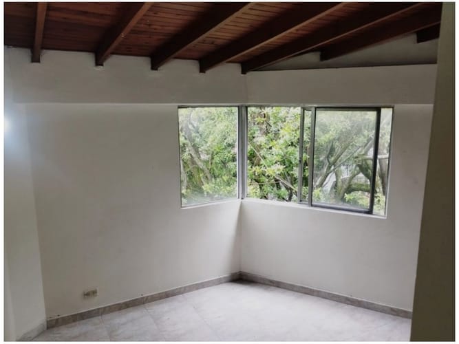 Apartamento de 4 alcobas en venta en Fátima, Medellín, 213 m² · foto 6 de 10