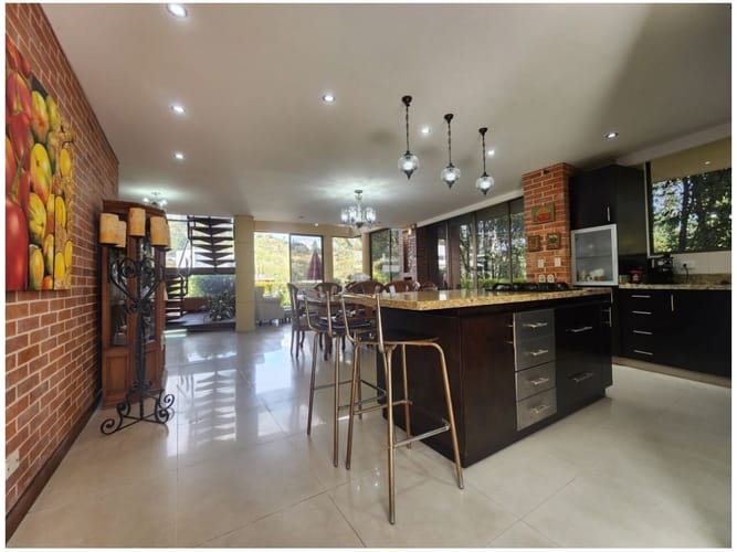 Casa de 4 alcobas en venta en Loma Del Escobero, Envigado, 480 m² · foto 5 de 24