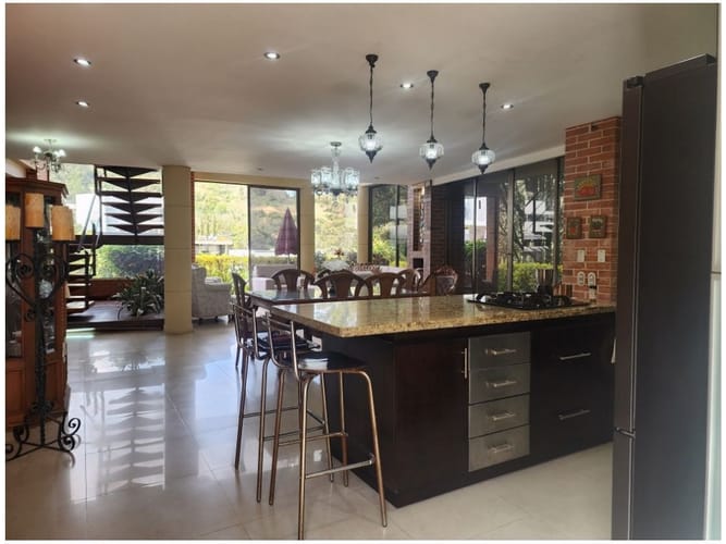 Casa de 4 alcobas en venta en Loma Del Escobero, Envigado, 480 m² · foto 10 de 24