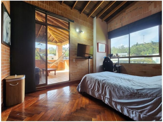 Casa de 4 alcobas en venta en Loma Del Escobero, Envigado, 480 m² · foto 18 de 24