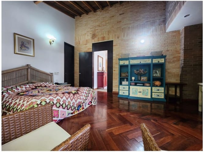 Casa de 4 alcobas en venta en Loma Del Escobero, Envigado, 480 m² · foto 19 de 24