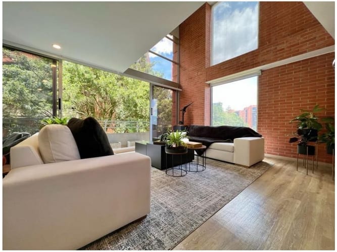Apartamento de 2 alcobas en venta en El Poblado, Medellín, 150 m² · foto 5 de 17