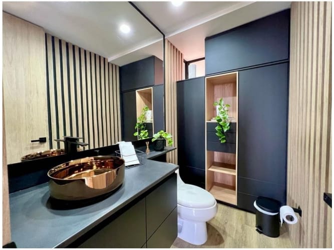 Apartamento de 2 alcobas en venta en El Poblado, Medellín, 150 m² · foto 6 de 17