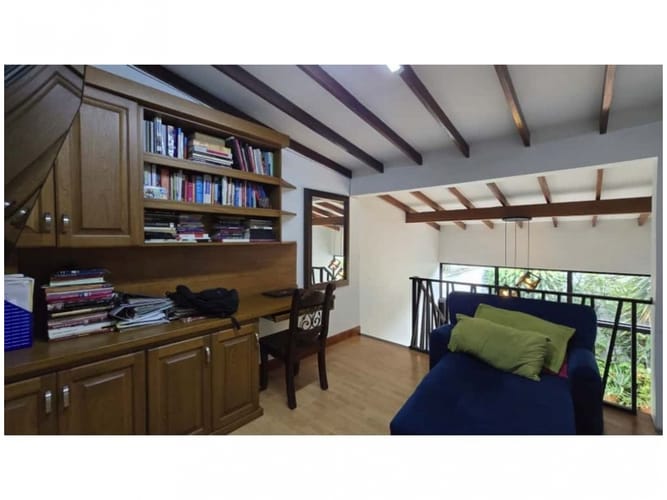 Casa de 8 alcobas en venta en Belen La Palma, Medellín, 489 m² · foto 12 de 24