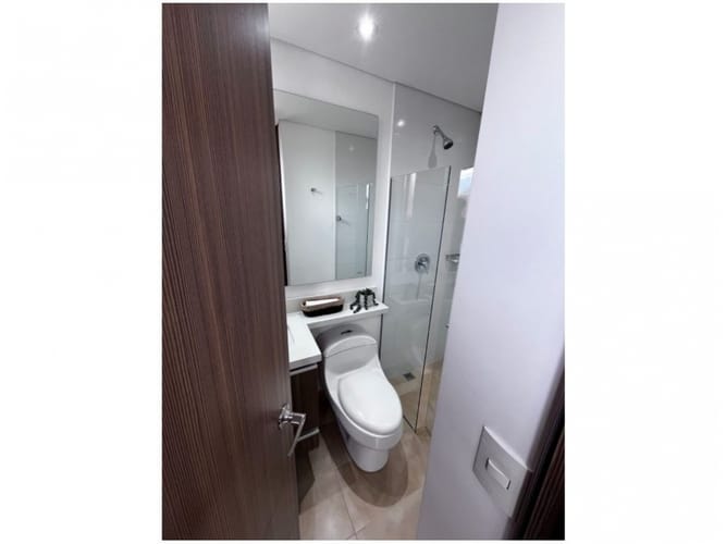 Apartamento de 3 alcobas en venta en Laureles, Medellín, 134 m² · foto 11 de 19
