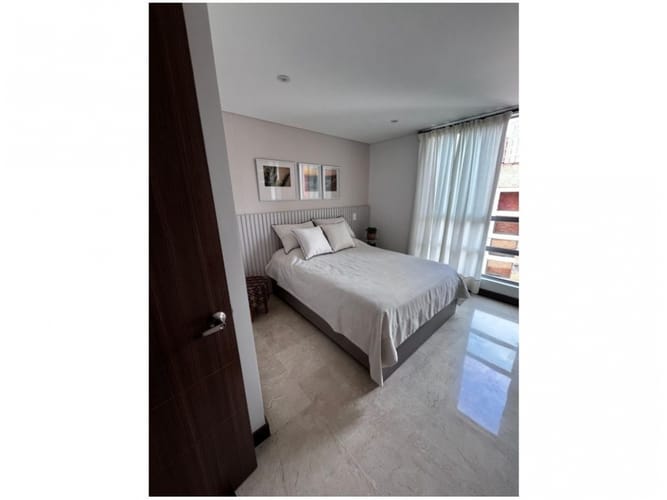 Apartamento de 3 alcobas en venta en Laureles, Medellín, 134 m² · foto 13 de 19