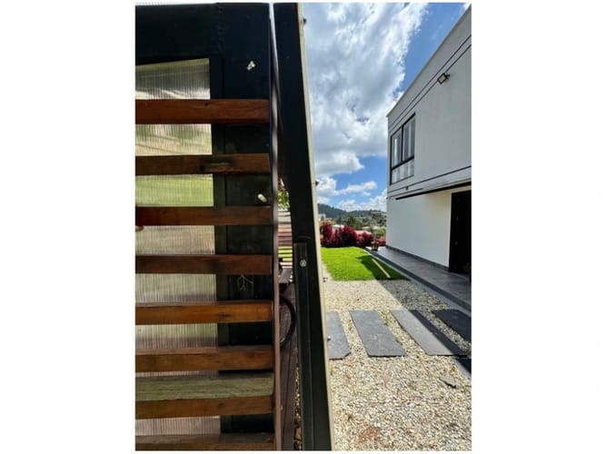 Casa de 4 alcobas en venta en Loma Del Escobero, Envigado, 220 m² · foto 22 de 24