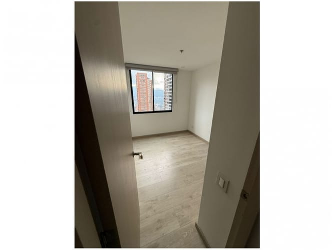 Apartamento en venta en El Poblado, Medellín · foto 6 de 17